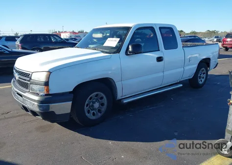 2007 Chevrolet Silverado 1500 Classic Work Truck z USA, uszkodzony, nr VIN 1GCEC19X57Z118232